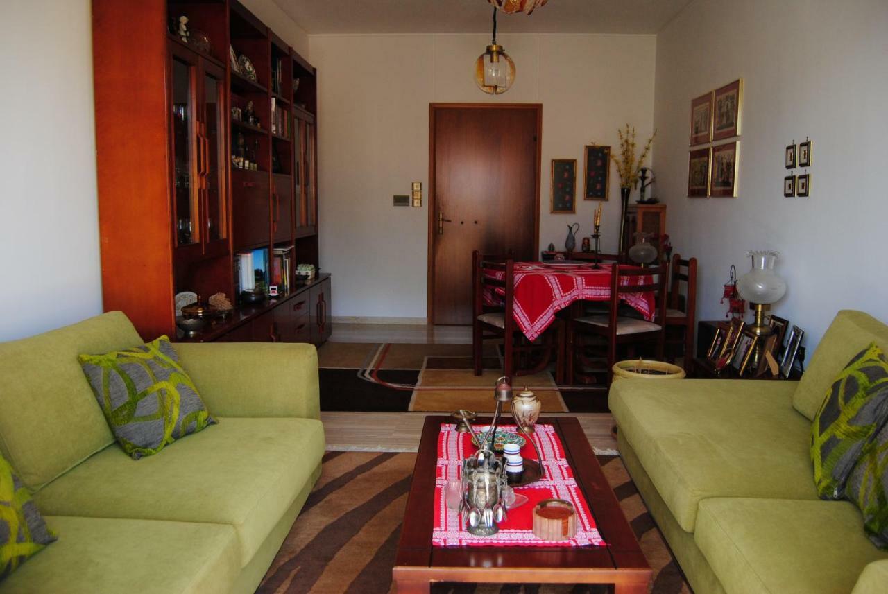Apartment By The Beach Каламата Екстер'єр фото