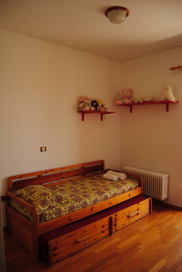Apartment By The Beach Каламата Екстер'єр фото